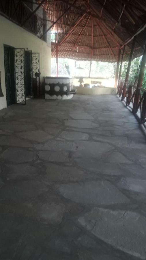 Bed and breakfast Kiloran Funzi House Extérieur photo